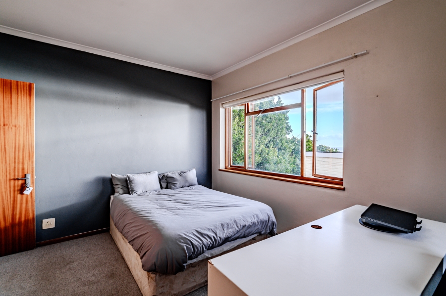 5 Bedroom Property for Sale in Camps Bay Western Cape